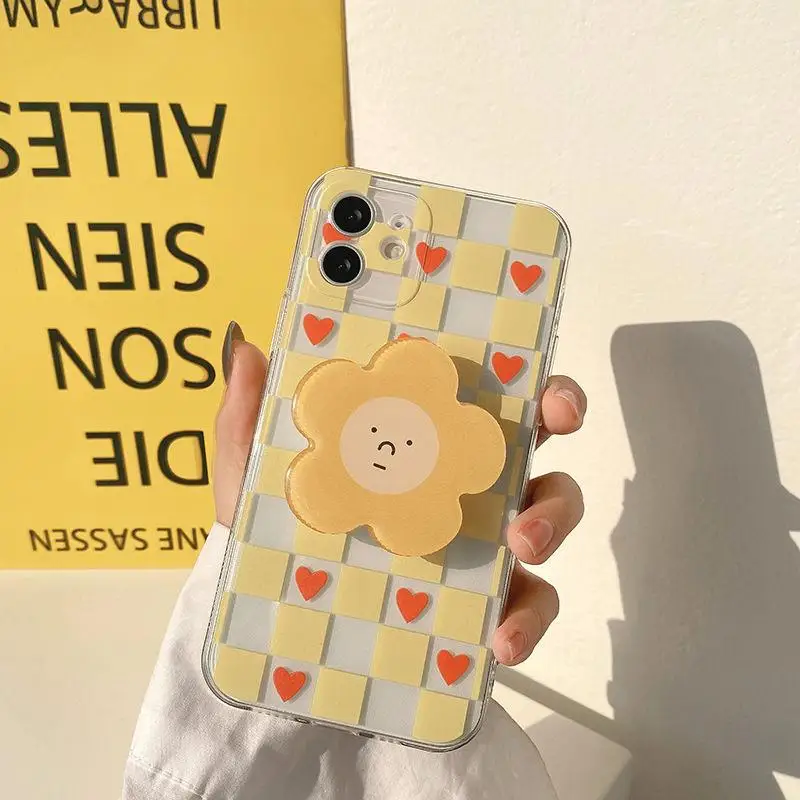 Daisy Flowers Holder Phone Case - INS Smile Collection
