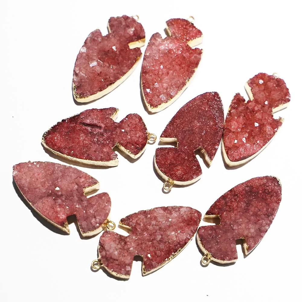 Natural Stone Rose Red Crystal Teeth Cluster Arrow Necklaces Pendants Ruggedly Fashion Charms Jewelry Accessories Wholesale 4Pcs