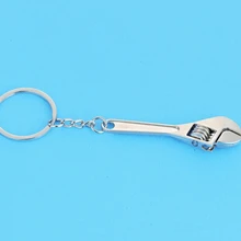 

Adjustable Small Spanner Key Ring Tool Set Gifts Men Novelty Keyring Tools Wrench Keychain Poratable Wrench Durable