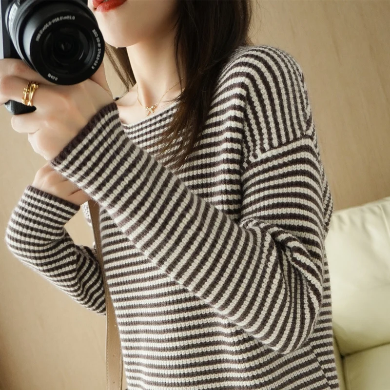 Sweaters New Brand Autumn and Winter Women Cashmere Wool Blended Sweater O-neck Striped Pullover Warm Loose Knit Bottoming Coat Ladies ugly christmas sweater Sweaters