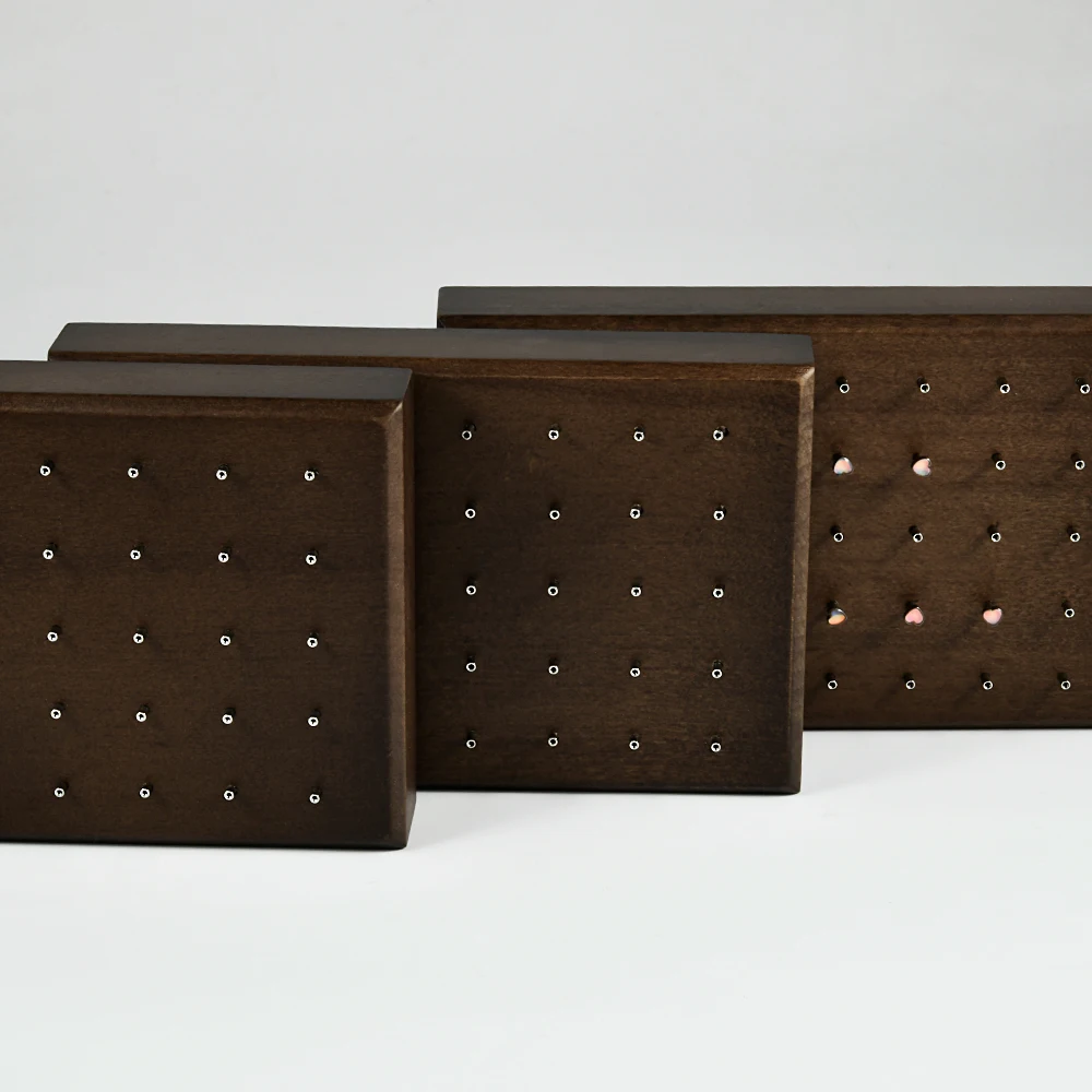 Solid Wood Labret Dermal Anchor Body Piercing Jewelry Top Display Seller Cases Display Tool with Screw Thread