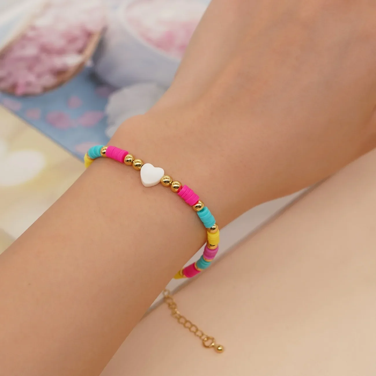 

Beaded bracelet Polymer clay Sea shell Heart-shaped Hand knitting Bohemia Adjustable Rainbow Fashion Simple Rice bead bracelet