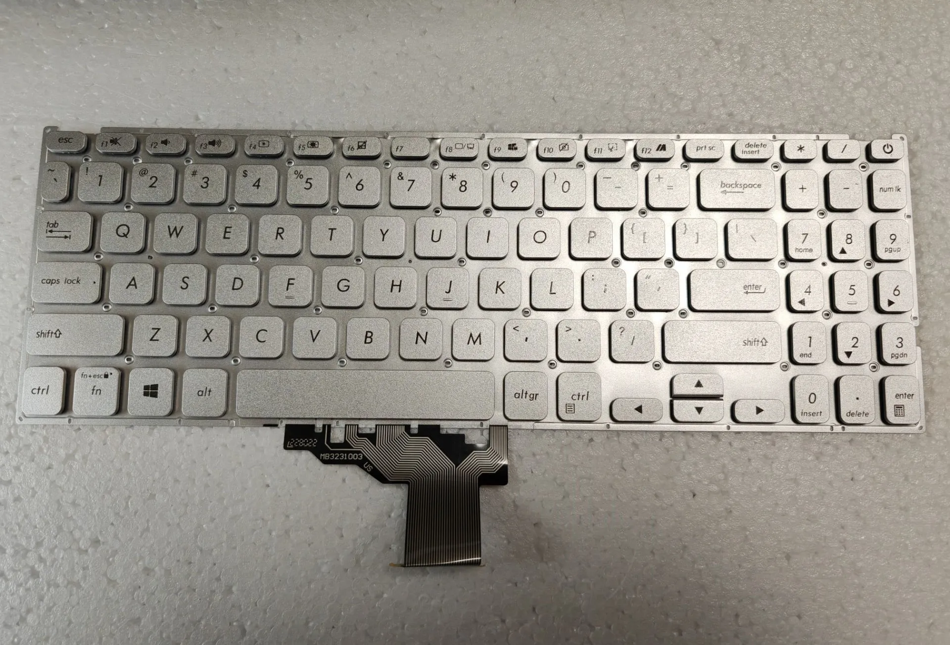 Новая Серебристая Клавиатура для ноутбука Asus Vivobook 15 X509 M509 V5000D V5000F V5000 V5000FL Y5200F Y5000F Y5200FB