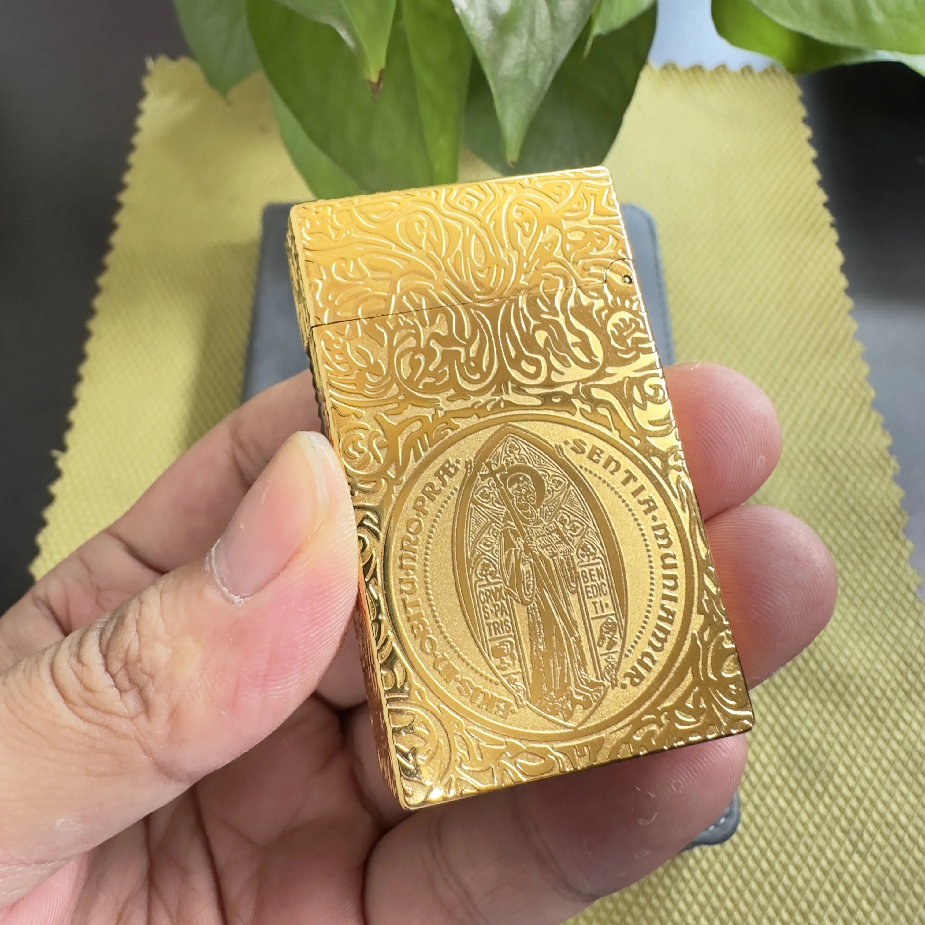 Slide image cf00d67bc6e34b79bf33b666485c3eaf