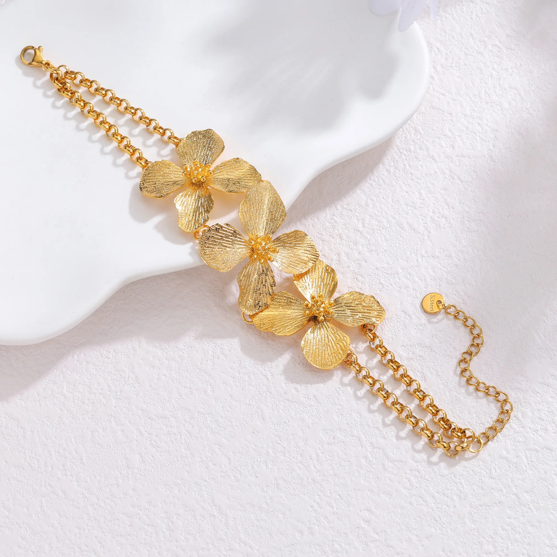 طقم أوركيد الذهبي الفاخر