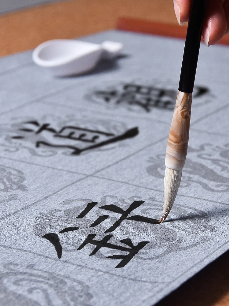 재사용 가능한 물 쓰기 천 스크롤 브러시, 캘리그라피 카피북 세트, 블랭크 및 클라우드 드래곤 패턴, 34x138 cm