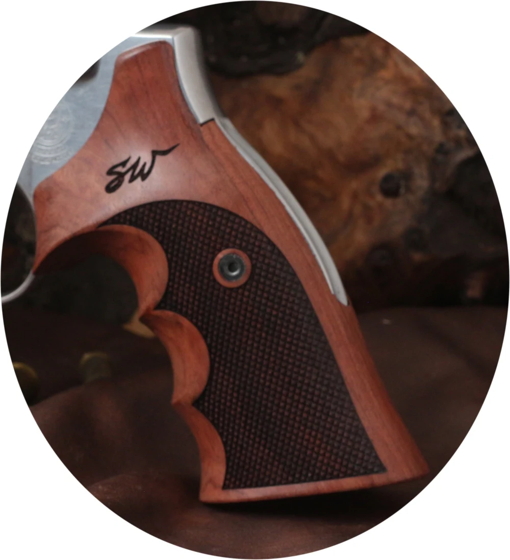 

KSD Марка Smith Wesson K/L/X - Frame круглая Стыковая совместимая рукоятка из розового дерева