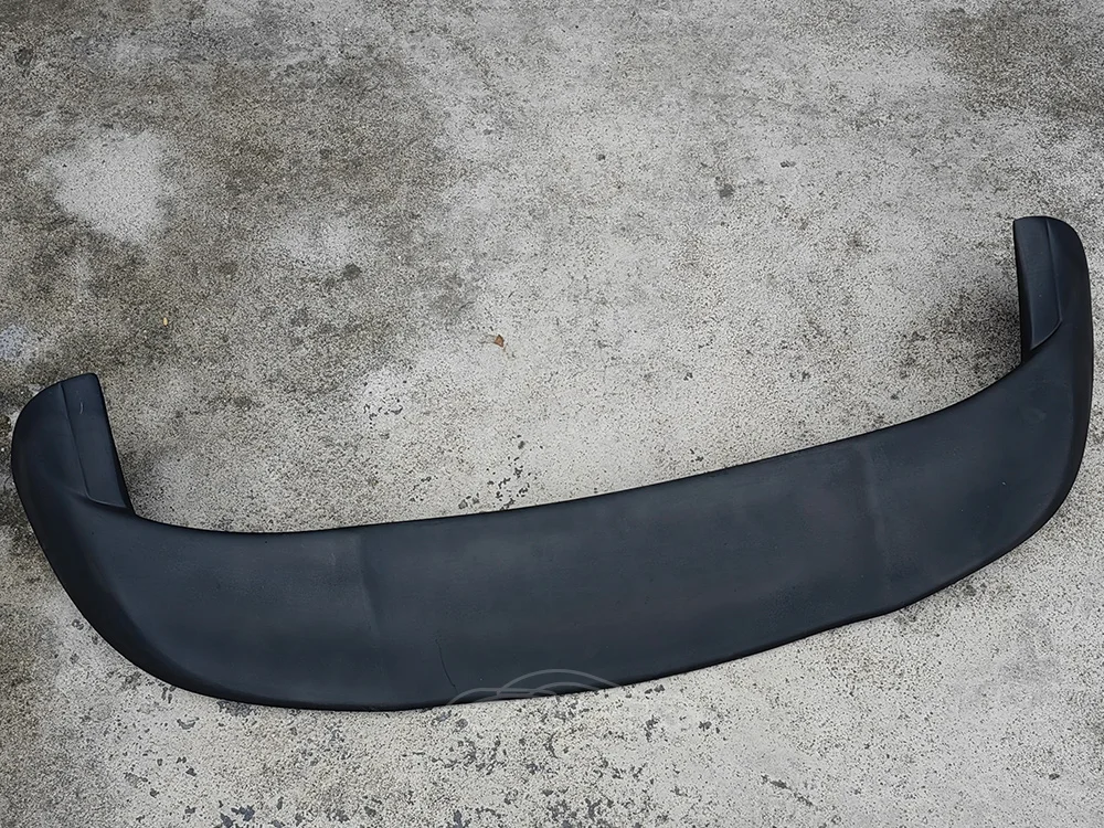 高品質♪ メルセデスベンツ リアル カーボン トランクスポイラー W204 C180 C200 C250 C300 C350 C63 セダン Cクラス