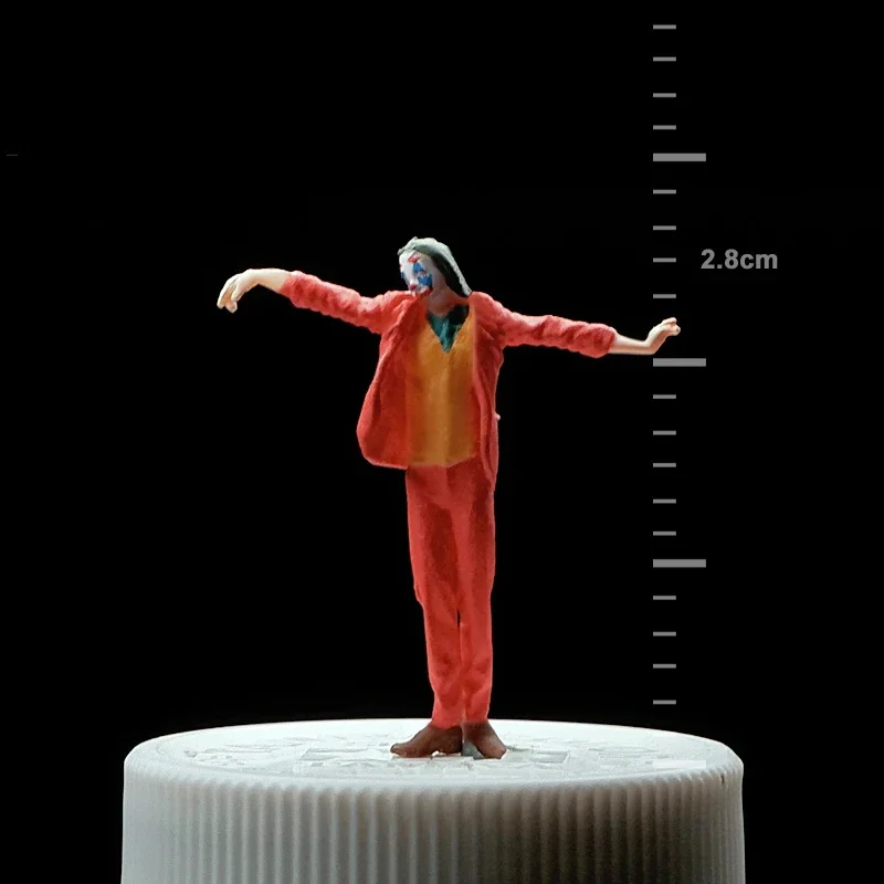 thumbnail image 1 of Miniaturas Figuras 1/64 Figuras pintadas Mini muñeca Modelo Fotografía creativa Mesa de arena Escena Accesorios DIY Paisajismo Exhibición, 1 of 5