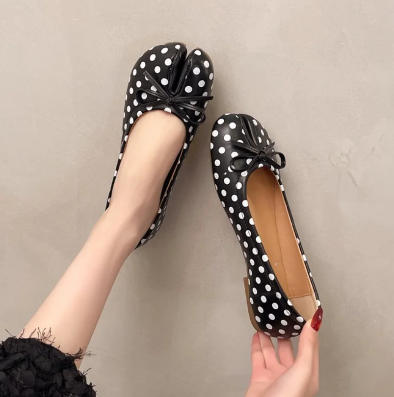 Black  012