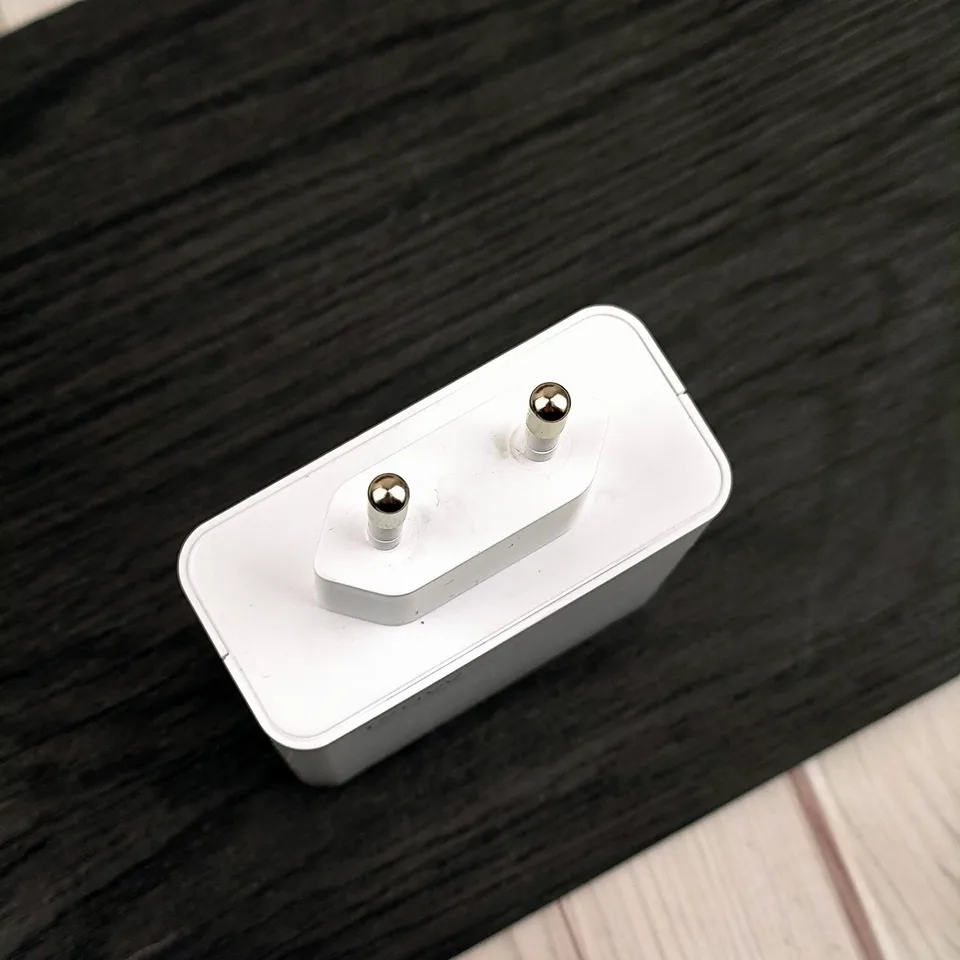 Xiaomi 12T Pro ブラック 本体 充電器付き Xiaomi 12T Pro - Xiaomi Japan