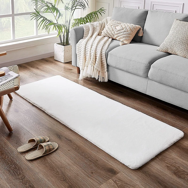 Inyahome Furry White Faux Rabbit Fur Bedroom Rug Fluffy Carpet For