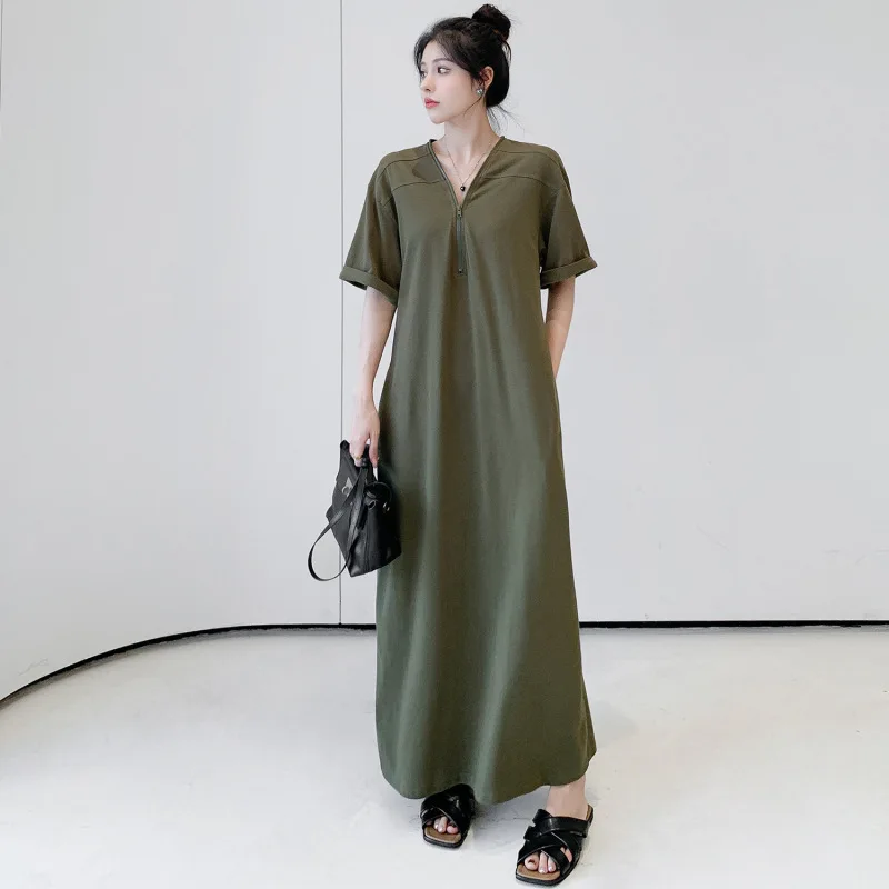 

2024 Spring/Summer New Product Fashionable and Elegant Large Zipper V-neck Dress for Women