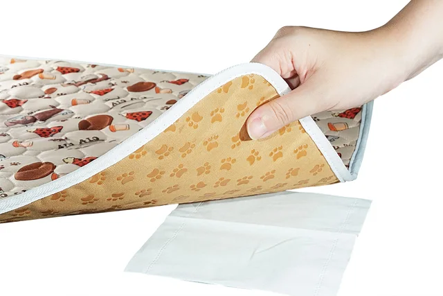 2pcs Cute Waterproof Pet Pee Pad Washable Puppy Training Pad Mat Reusable Anti-Slip Pee Pad Blanket Absorbent Diaper for Dog Cat 4