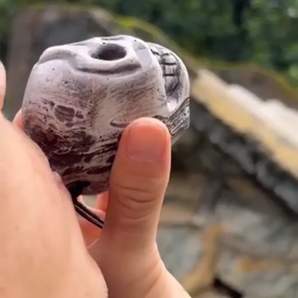 Aztec Skull Whistle Creepy Loud Human Scream War Death Whistle High Decibels Sounding for Halloween Gift