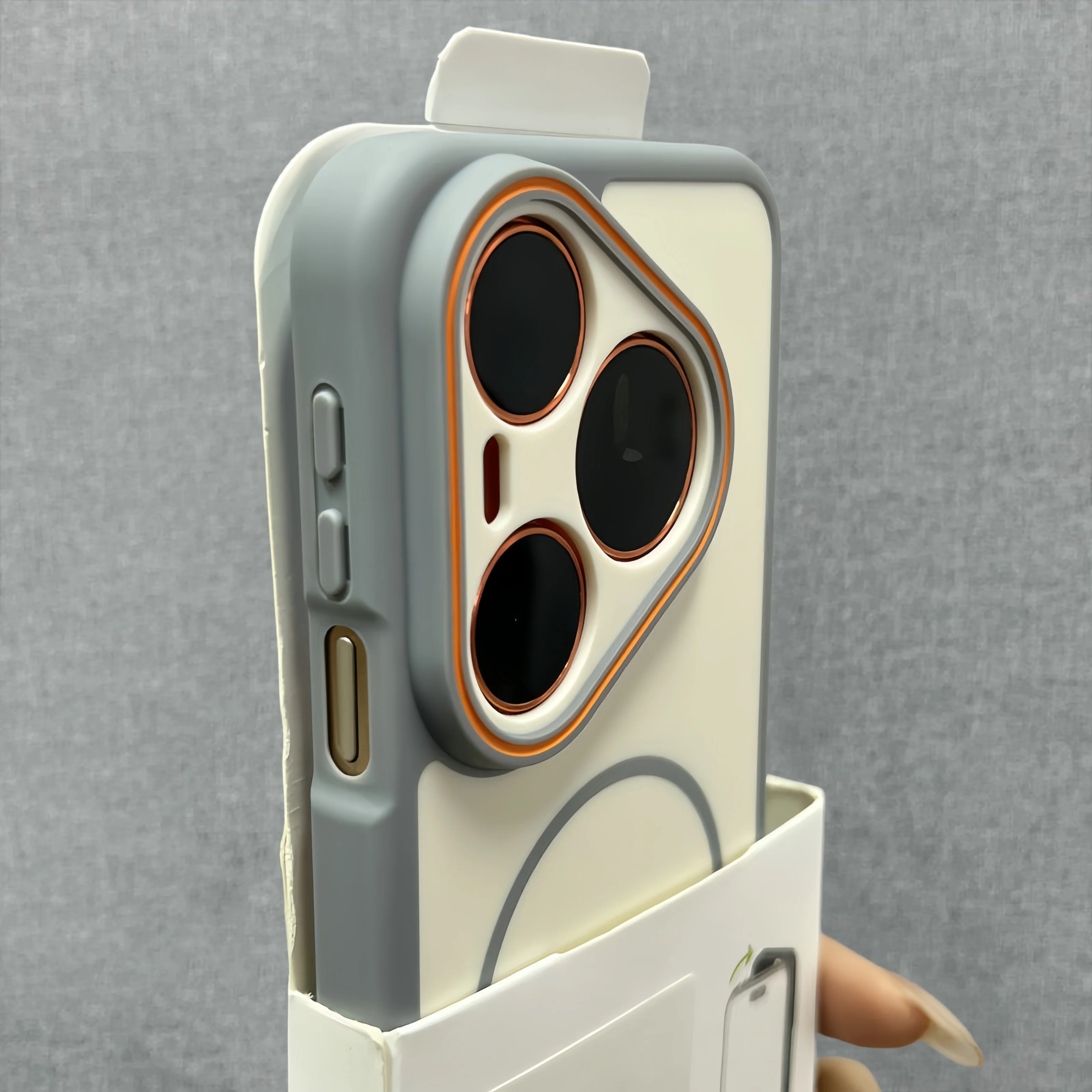 Enhanced Color Collision Frosted Magnetic Case Cover