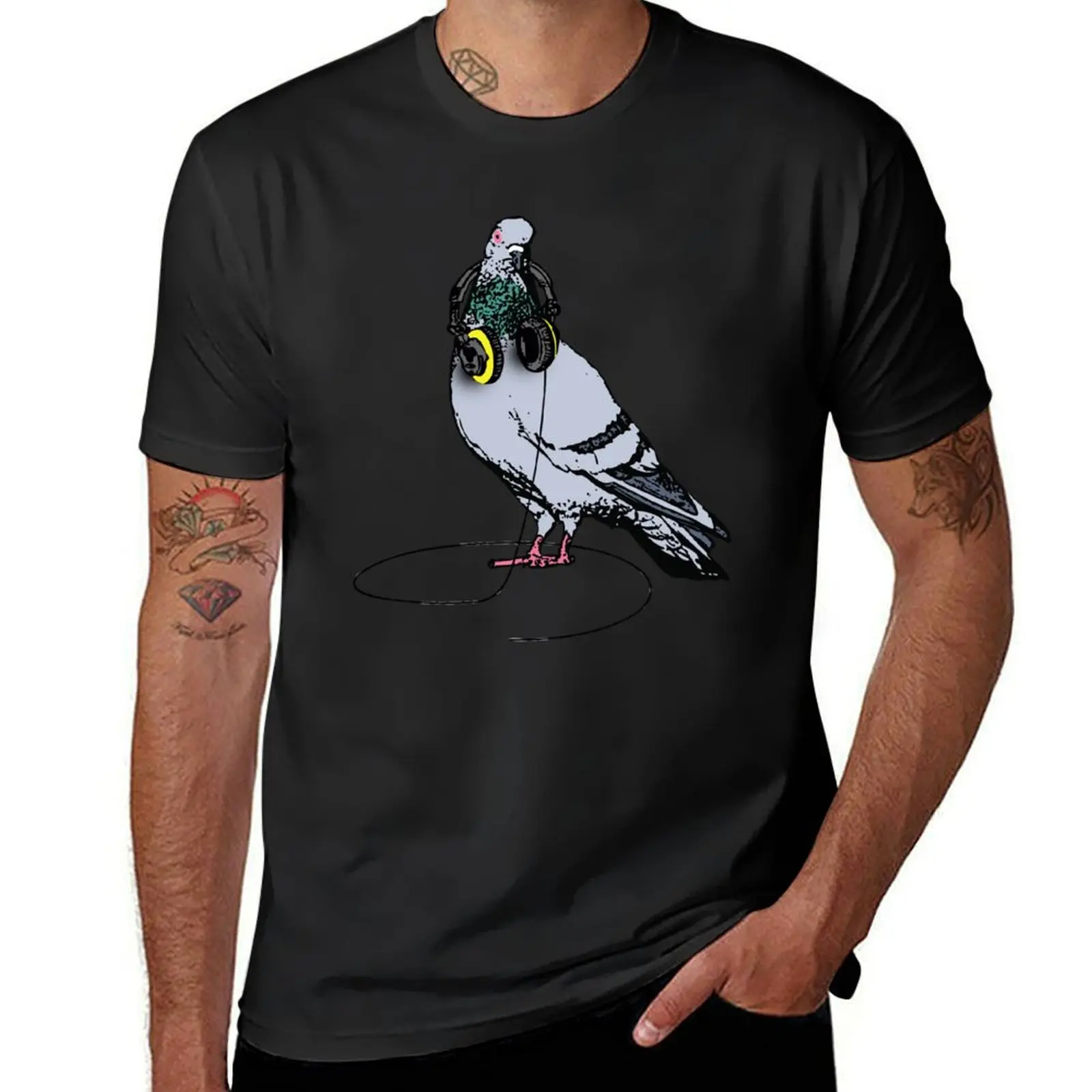Techno Pigeon T-Shirt animal prinfor boys customs blacks shirts graphic tees t shirts for men cotton