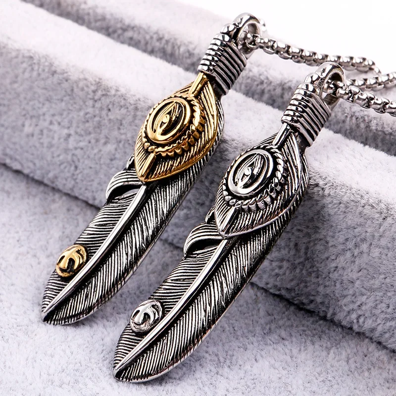 

CHUANGCHENG Vintage Personalized Gruss Eye Unisex Feather Stainless Steel Pendant Men's Necklace Chains