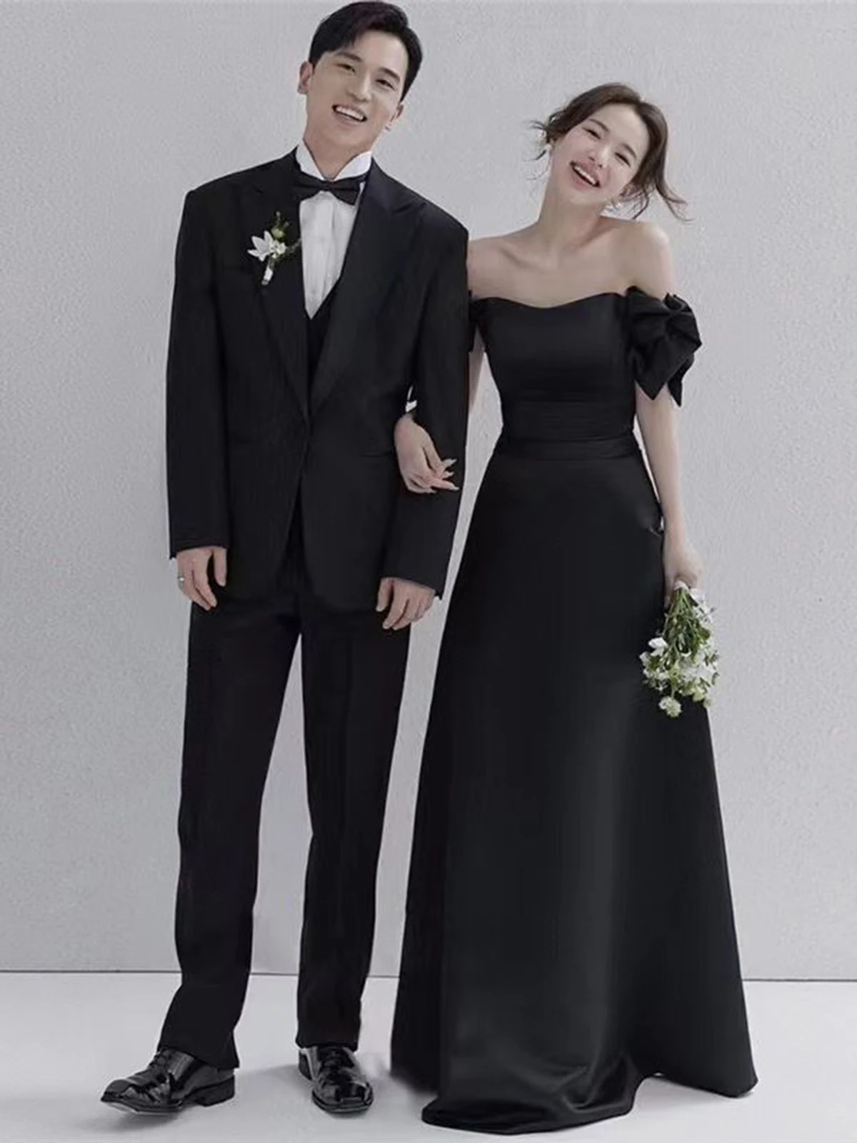 sweet-bow-off-shoulder-wedding-dresses-new-soft-satin-black-evening-dresses-elegant-floor-length-a-line-simple-prom-vestido