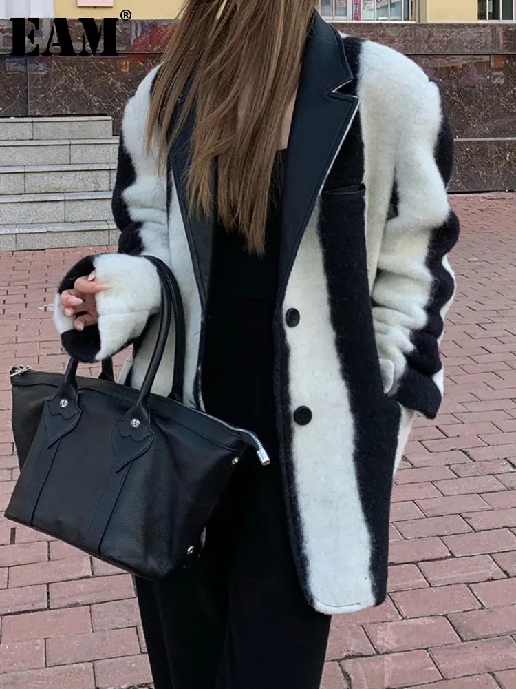 

[EAM] Loose Fit White Color-block Big Size Woolen Coat New Lapel Long Sleeve Women Jacket Fashion Autumn Winter 2024 1DH1828