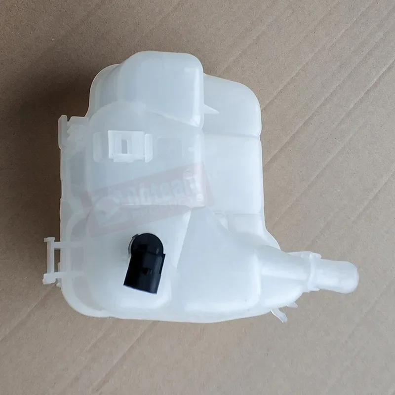 Engine Coolant Reservoir Expansion Tank With Sensor coolant expansion tank for Opel Astra Cascada Vauxhall Astravan 1304019 13393368