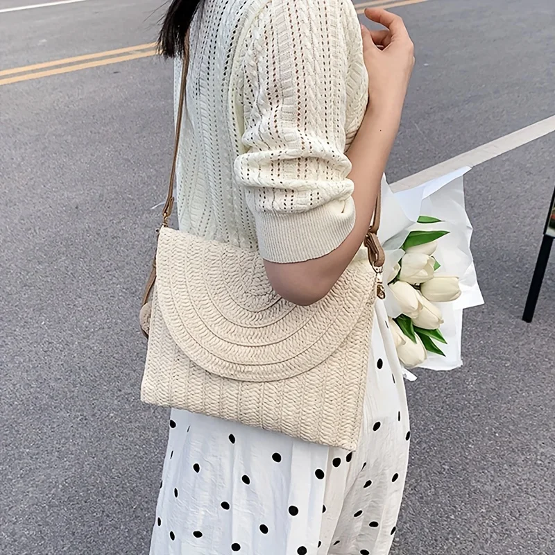 Handmade Grass Woven Beach Tote Bag Detachable Shoulder Wrist Strap, Scalloped Flap Closure, Lightweight Summer Crossbody Bag