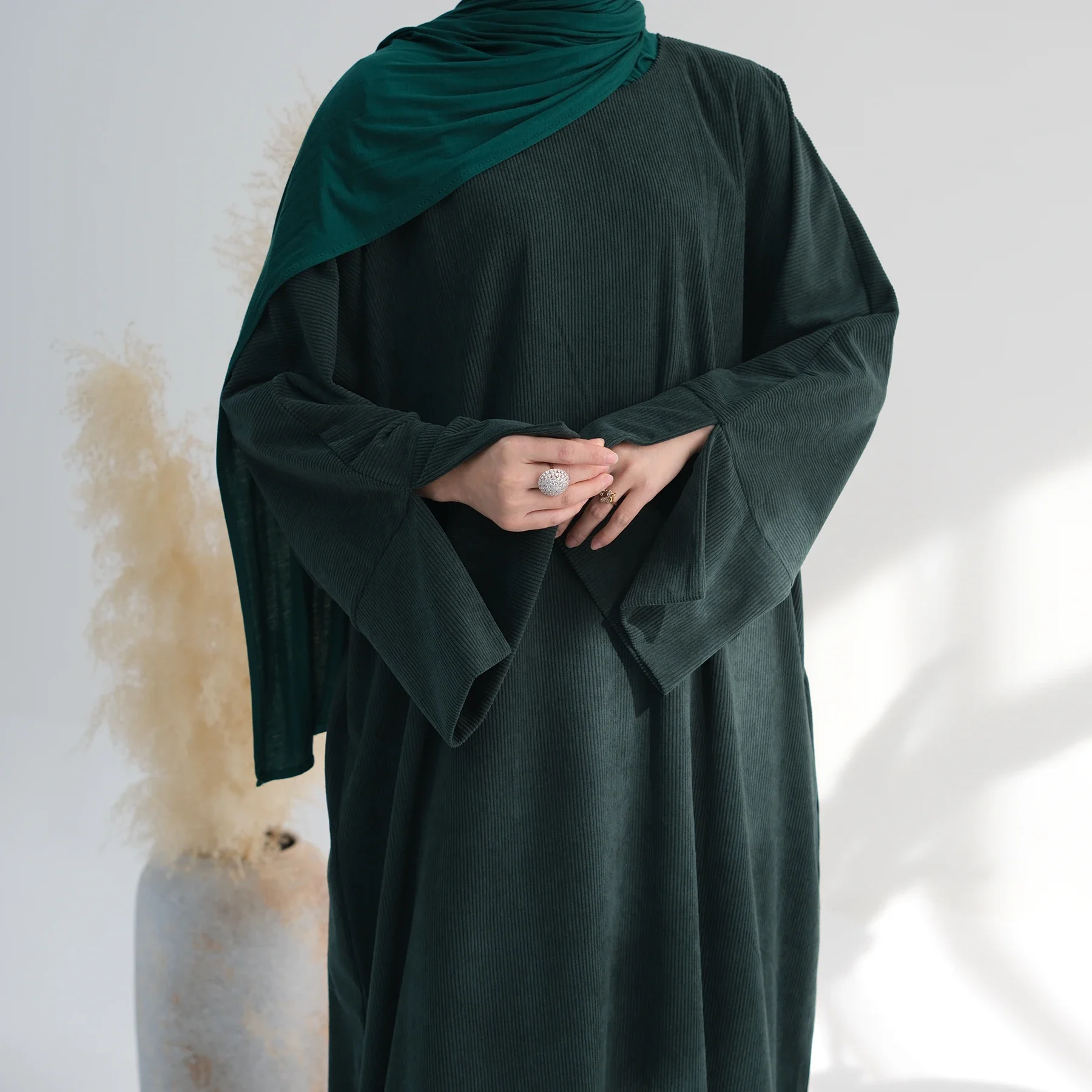 MH71 Muslim Women Corduroy Winter Abaya – Warm Modest Maxi with Pockets