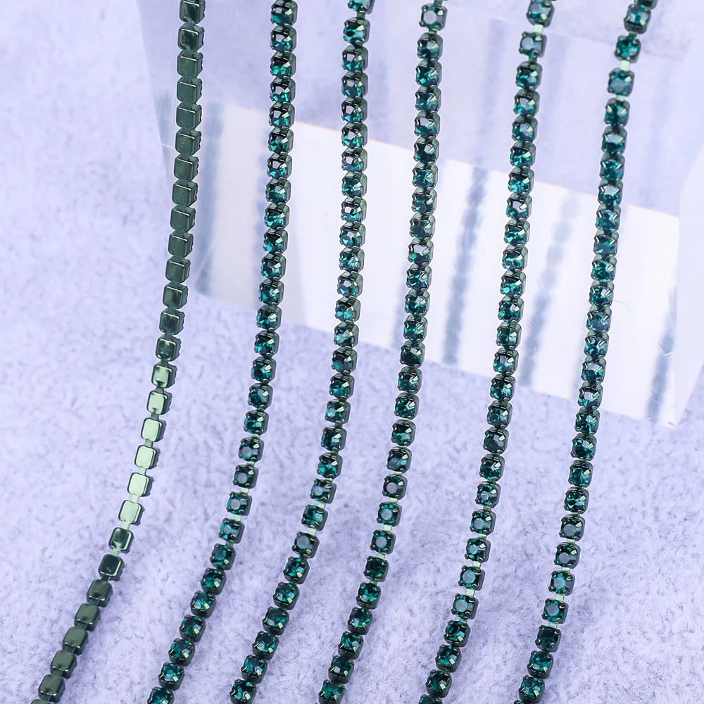 Elegant Gold Crystal Rhinestone Chain Decoration