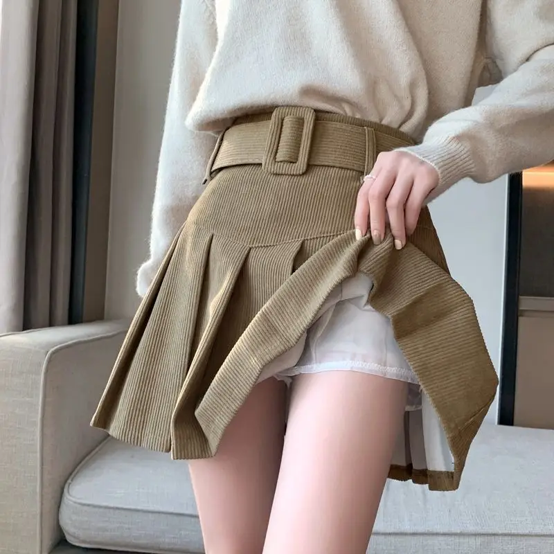 Рисунок 3 - Женские вельветовые плиссированные юбки