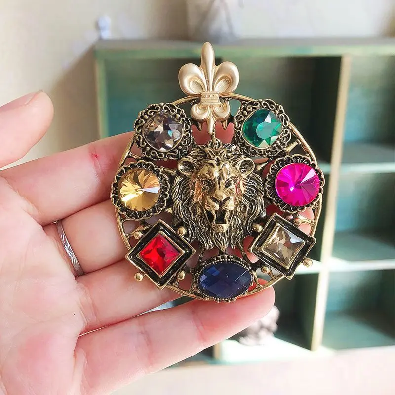 https://ae01.alicdn.com/kf/S312e9ede9a4b4df4ae0326ac5297df95U/Crystal-Lion-Brooches-For-Women-Round-King-Style-Pin-Animal-Fashiopn-Jewelry-Winter-Coat-Jacket-Accessories.jpg