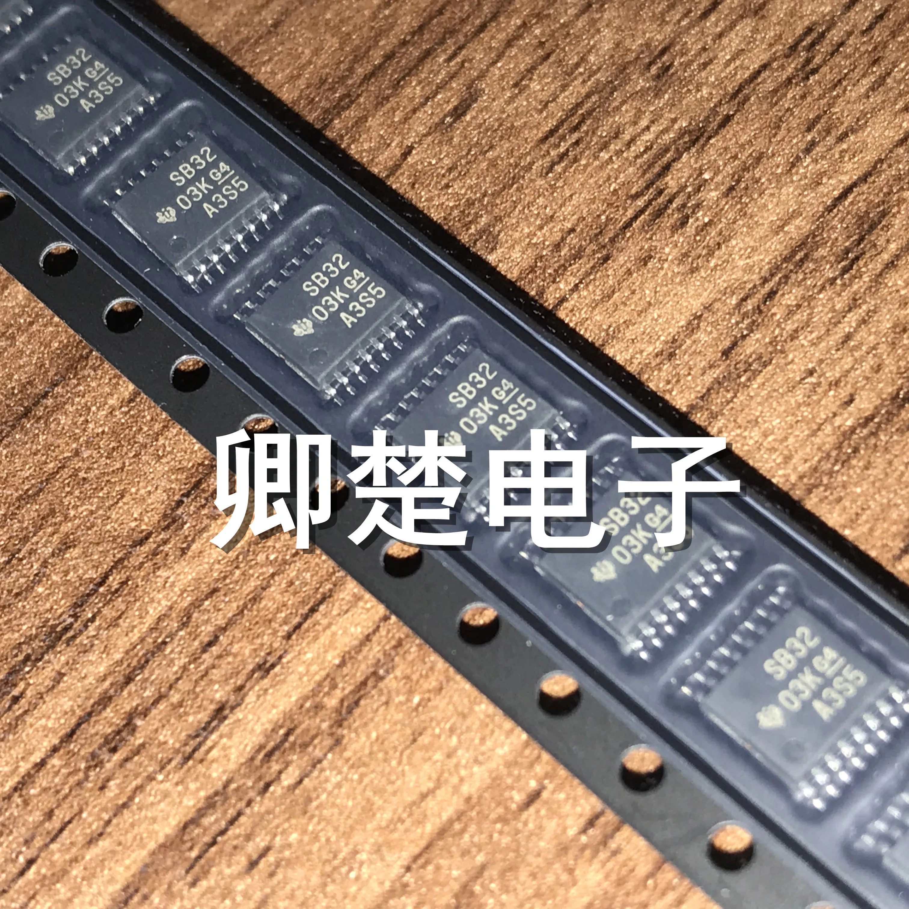 

20 шт. оригинальная новая интегральная схема интерфейса AM26LV32EIPWR SB32 TSSOP16RS-422