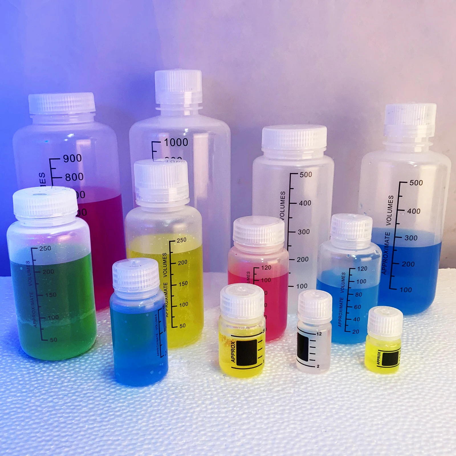 Laboratory Grade PP Rigid Plastic Reagent Bottle with Screw Cap and Graduations,Designed for Laboratories,Classrooms,or Storage
