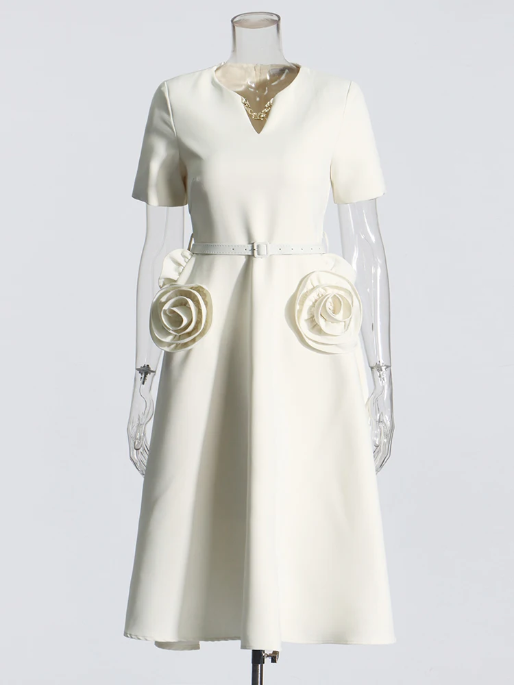 فستان ضيق مرقع بلا أكمام