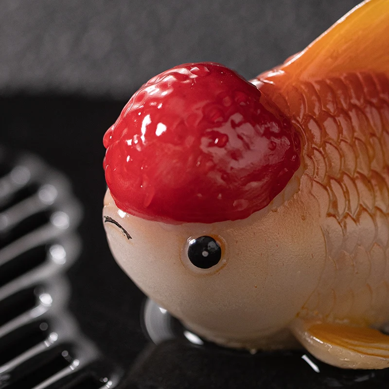 Creative Resin Cute Color Changing Fish Shape Ornament Micro Landscape Tea Pet Indoor Desktop Decoration Accessorie Tea Play 1Pc