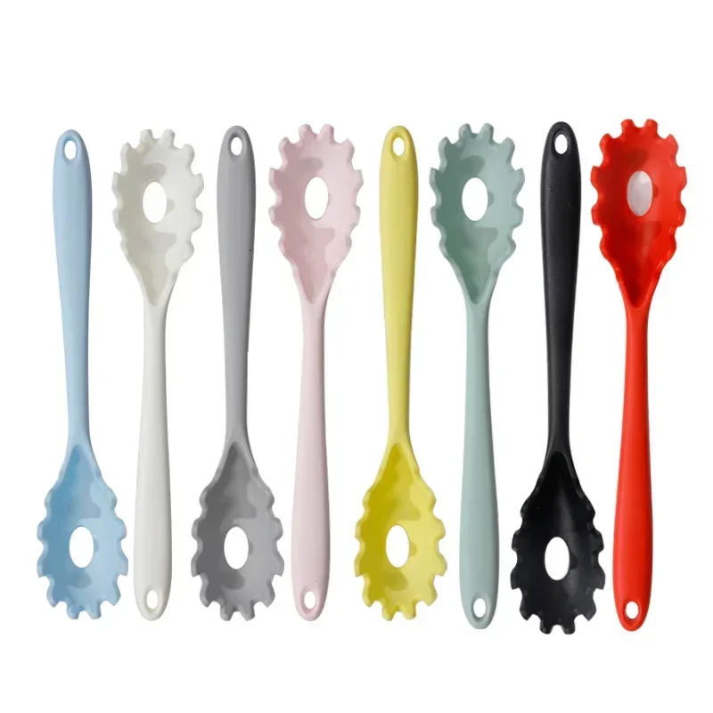 Kitchen Utensils Silicone Noodle Scoop Spaghetti Grab Spoon Pasta Fork Noodle Serving Strainer Slot Kitchen Claw Spoon Kitchen Gadget