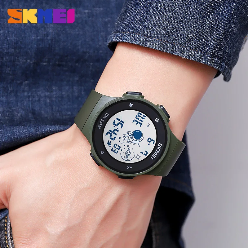 SKMEI New Fashion LED Electronic Men's Watches 2Time Countdown Date Alarm Week Wristwatches Waterproof Astronaut Dial Male Clock
