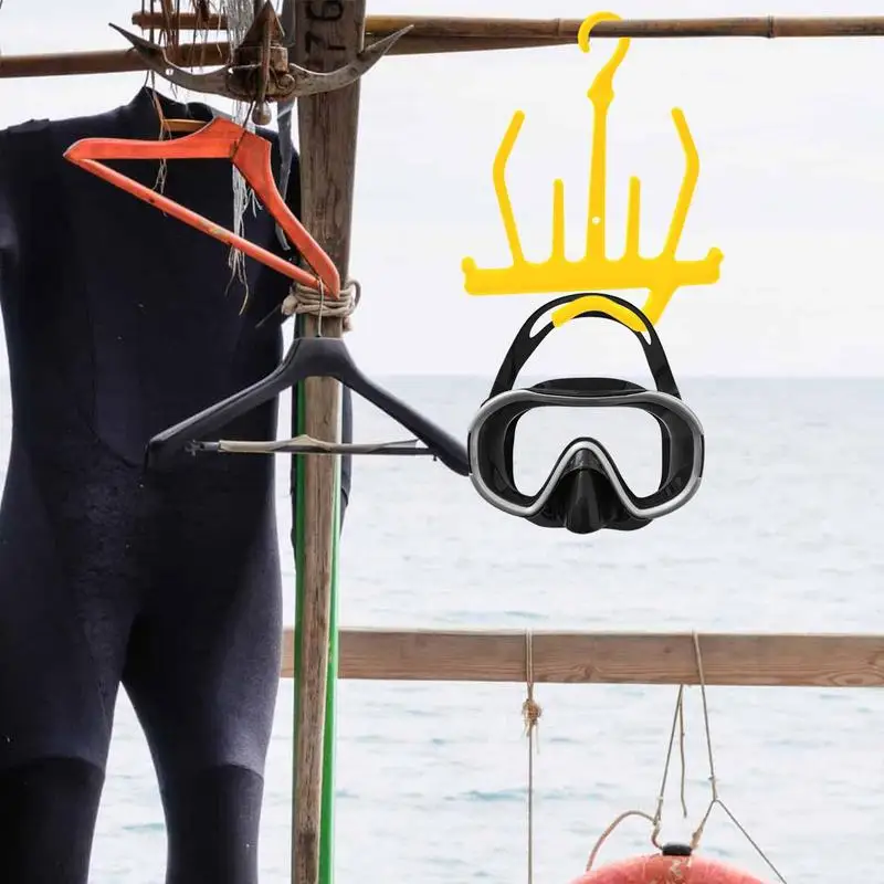 Diving Hanger Multipurpose Drying Hanger Scuba Diving Accessories Dry Drain Hanger For Wetsuit Booties Scuba Boots Gloves Gears 4