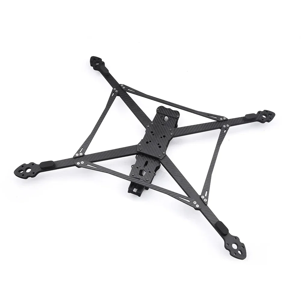 Assemblage du Kit Cadre Drone FPV Mark4 V3 Pro 13 pouces 570mm en Fibre de Carbone, avec vis et entretoises.