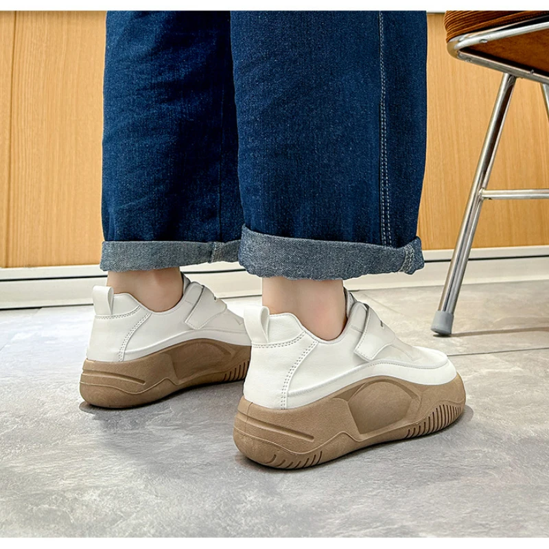 Glamour Stride: Auffällige, bequeme Vulcan-Sneaker für Damen - True Deals Club