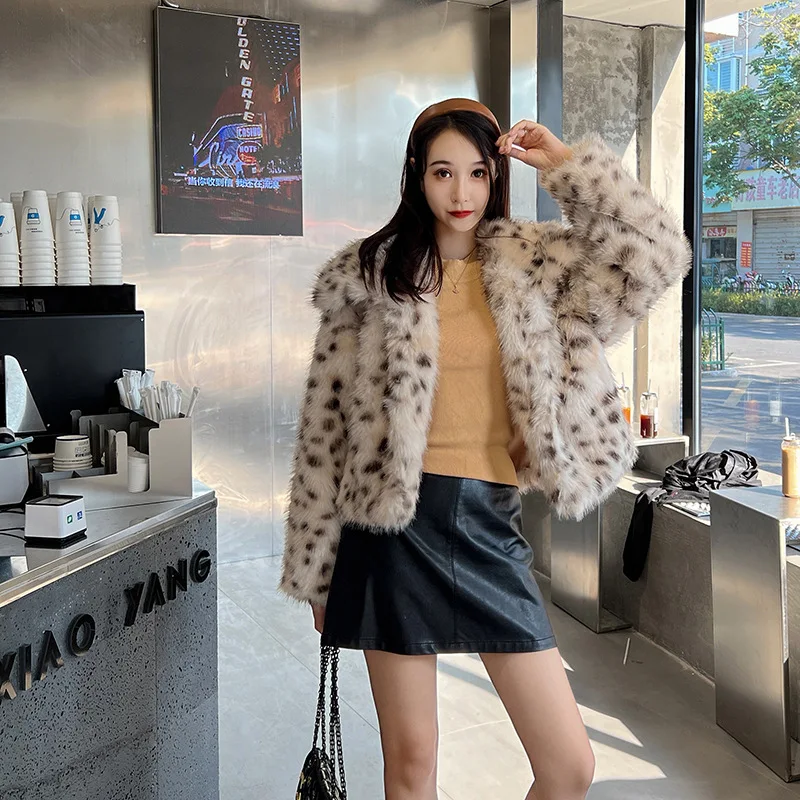 Leopard Point Short Fur Coat for Women Turndown Collar Casual Faux Fur Coat Fluffy Jacket Artificial Fur Coat Winter 2023