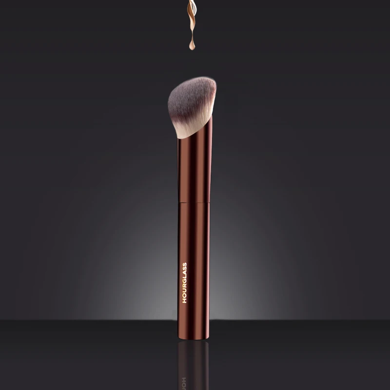 Hourglass Makeup Brush- No.21 Ambient Soft Glow Foundation