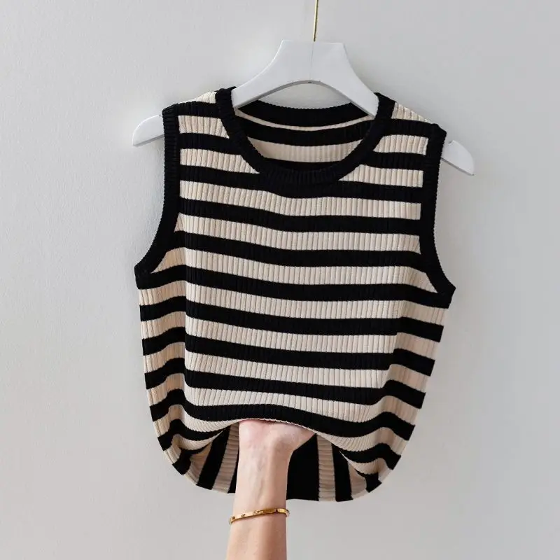 

2024 Women's Summer Fashion Striped Loose Tanks Tops Female O-neck Knitted Vest Ladies Ice Silk Sleeveless Camisole Top H76