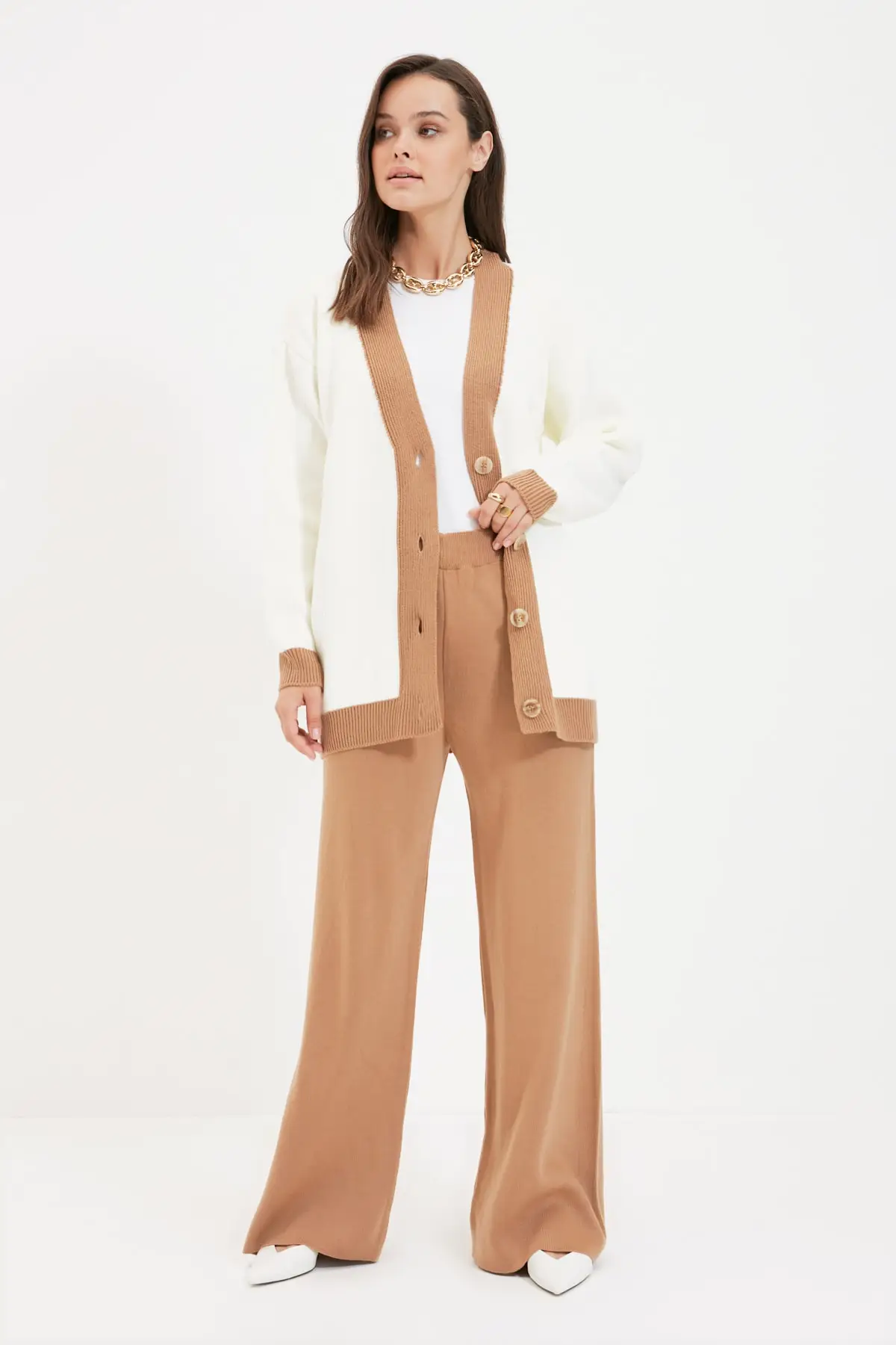 

Camel Strip Detailed Knitwear Lower Top Team TCTAW22AU0156 Wrinkle-resistant Long Color Block Acrylic Casual V-Collar