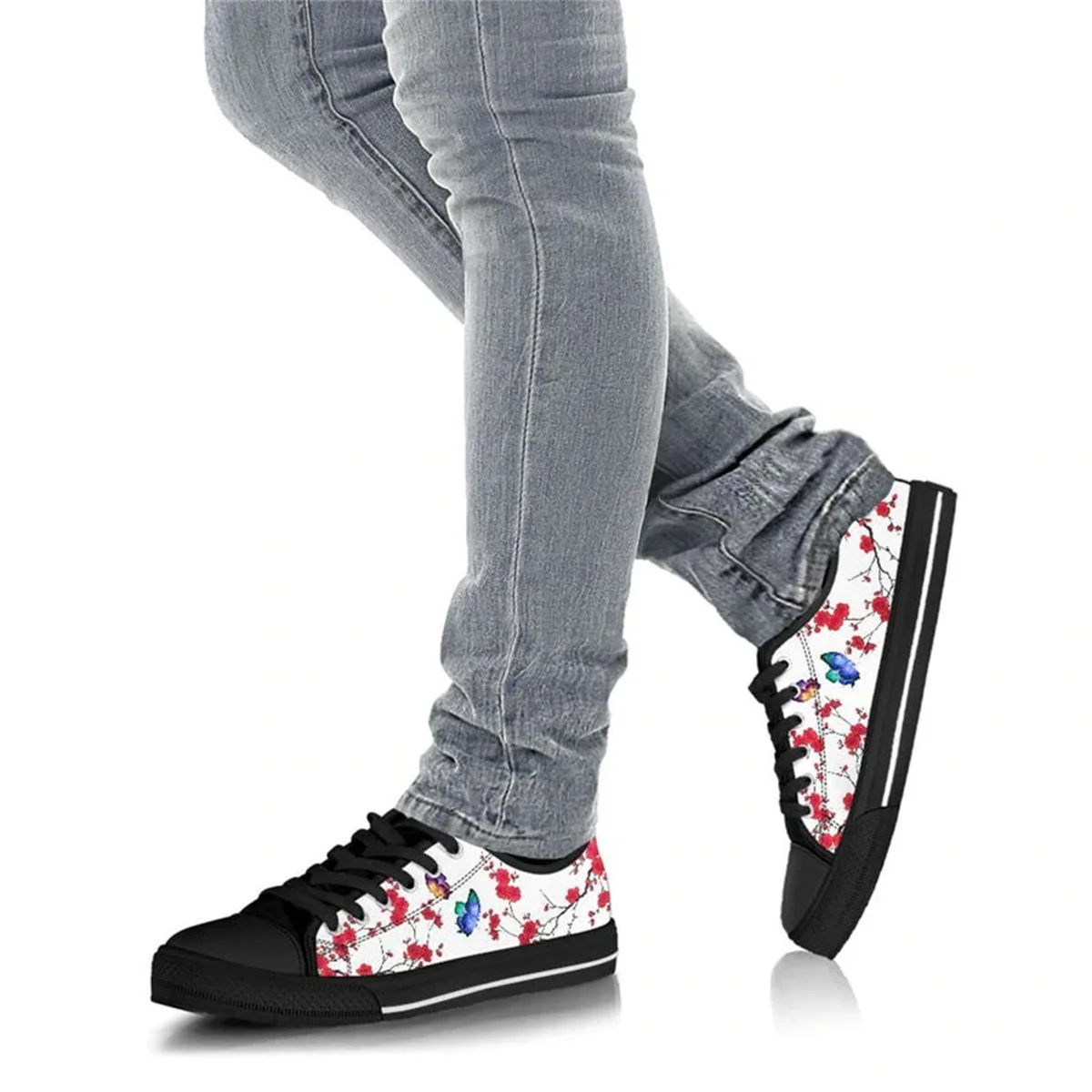 Saqura Flower Blue Butterfly Prints Kawaii Canvas Shoes For Women Sweet Summer Zapatillas Mujer Fashion Students Daily