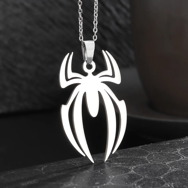 Stainless Steel Simple Spider Shape Necklace Pendant for Men Women Insect Lovers Gift Jewelry Punk Hip Hop Party Accessories