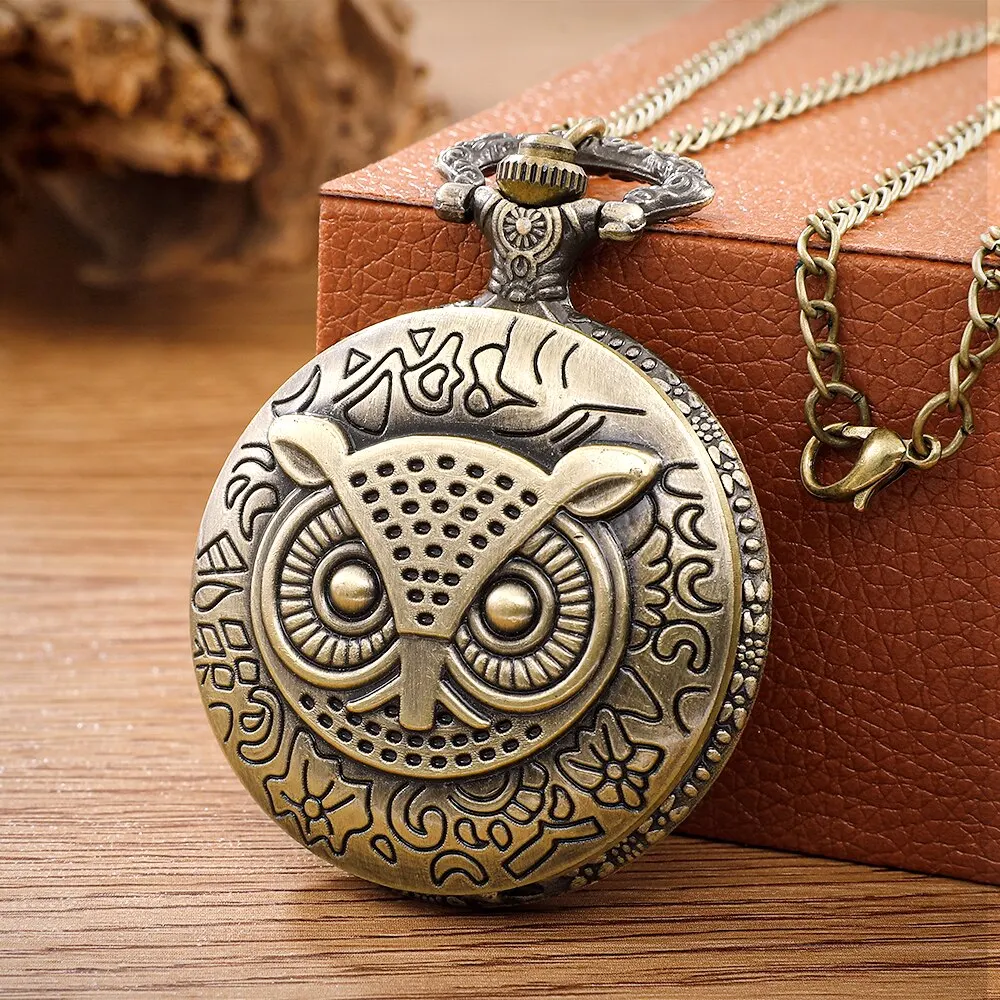 Collier double horloge