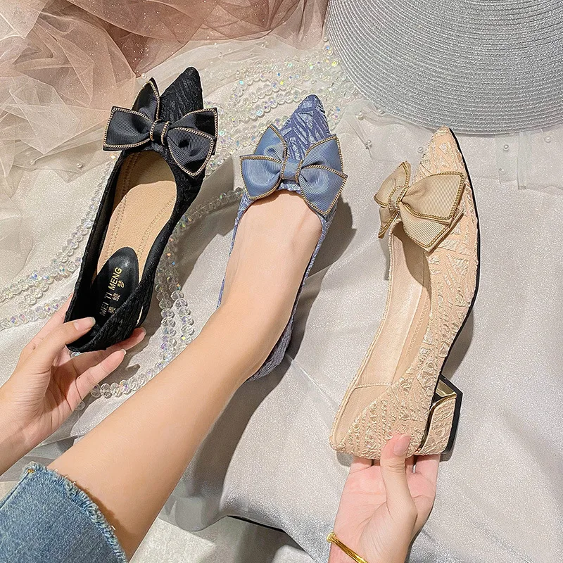 Luxury Brand Heel Shoes Women Pumps 2022 New Fashion Butterfly-knot Square Heel Pointed Toe Plus Size 41 Lady Shoes Women