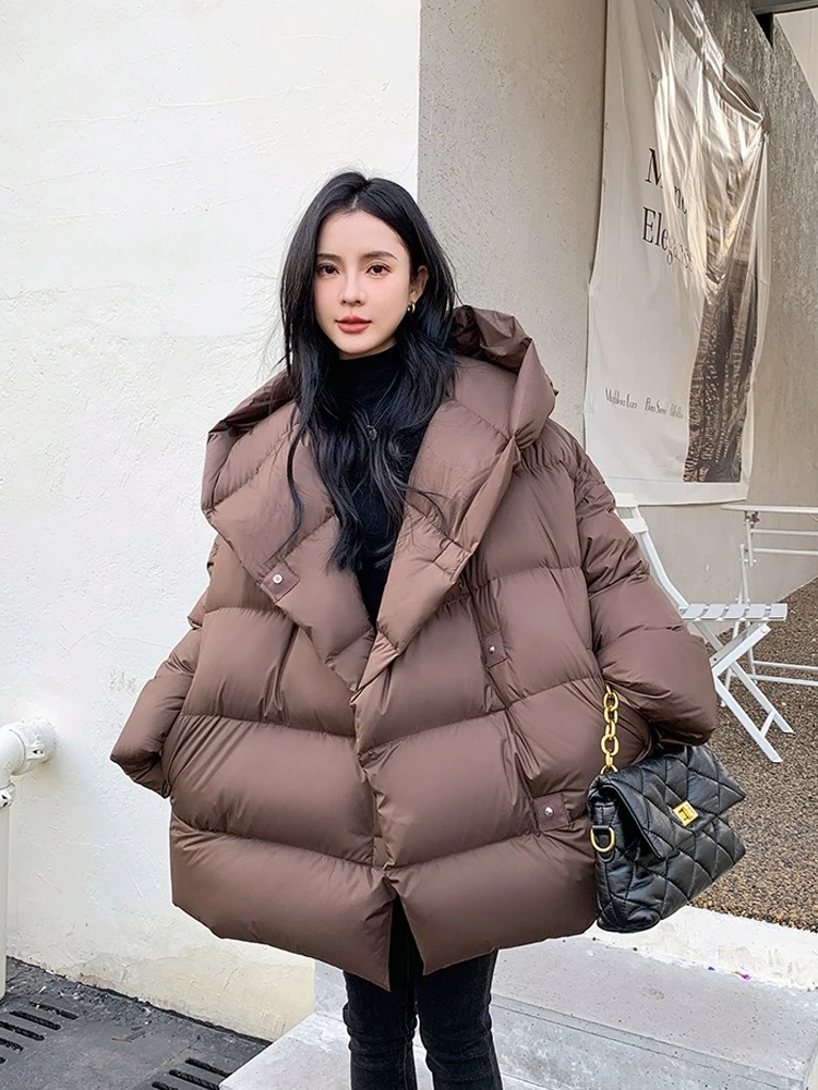 ◆WHO.A.U◆hood detachable glossy short puffer 韓国発 3色 アウター 韓国 WHO.A.U(フーアーユー) - 海外通販のBUYMA