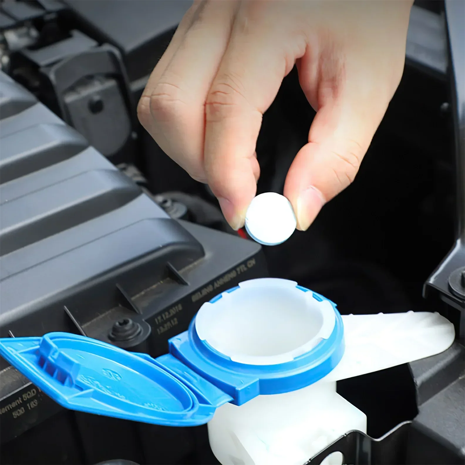 Foam Cleaner Car Detailing Cleaner Car Cleaning Tool 50pcs Super Concentrated Heavy Duty Foam Cleaning Tablets for Car Windshields Windows and Glass