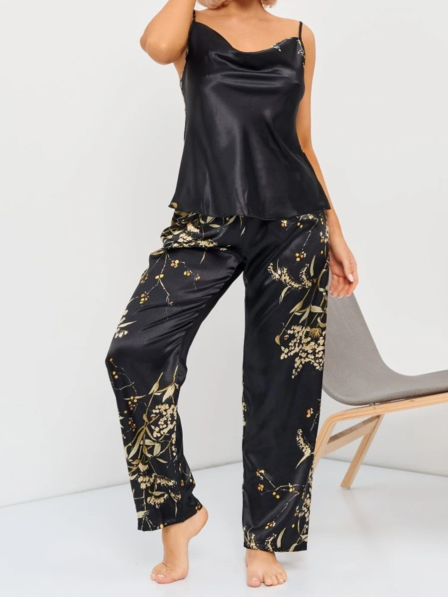 

Lovship Luxury Homewear Silk Pajamas 3 Piece Set Women Outfit Summer Pyjama With Long Pants And Shorts Loungewear Sexy Sleepwear